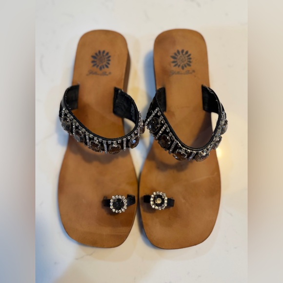 Yellow Box Leather Upper Rhinestone Embellished Sandals Boho chic Women Size 8.5 - Picture 3 of 11